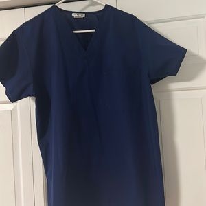 Medium one pocket scrub top